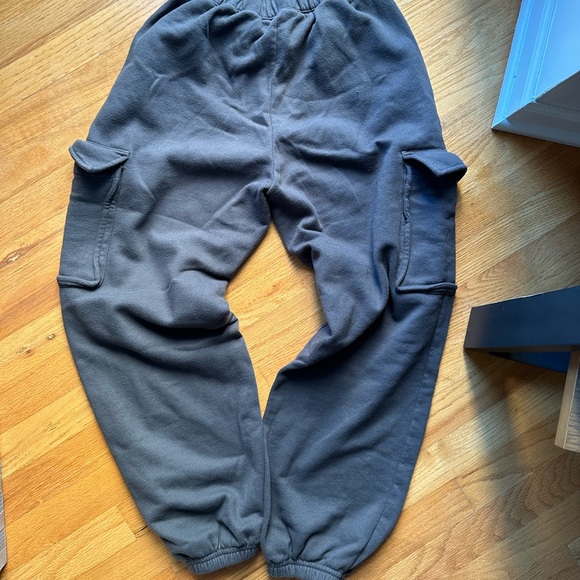 ABERCROMBIE CARGO JOGGER SWEATPANTS - Picture 3 of 3